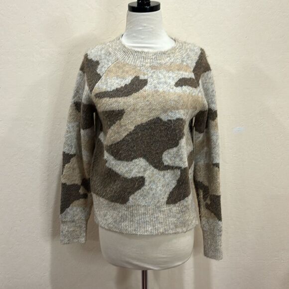 NEW! Anthropologie MOTH Marjorie Camo Sweater - Size XS - $120 - Picture 6 of 13